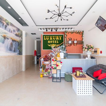 Oyo 238 Luxury Motel Дананг Экстерьер фото